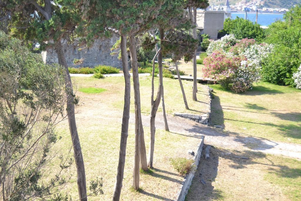 Hotel Porto Azzurro ジャルディーニ・ナクソス エクステリア 写真