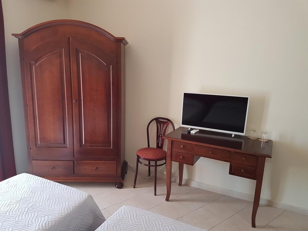Hotel Porto Azzurro ジャルディーニ・ナクソス エクステリア 写真